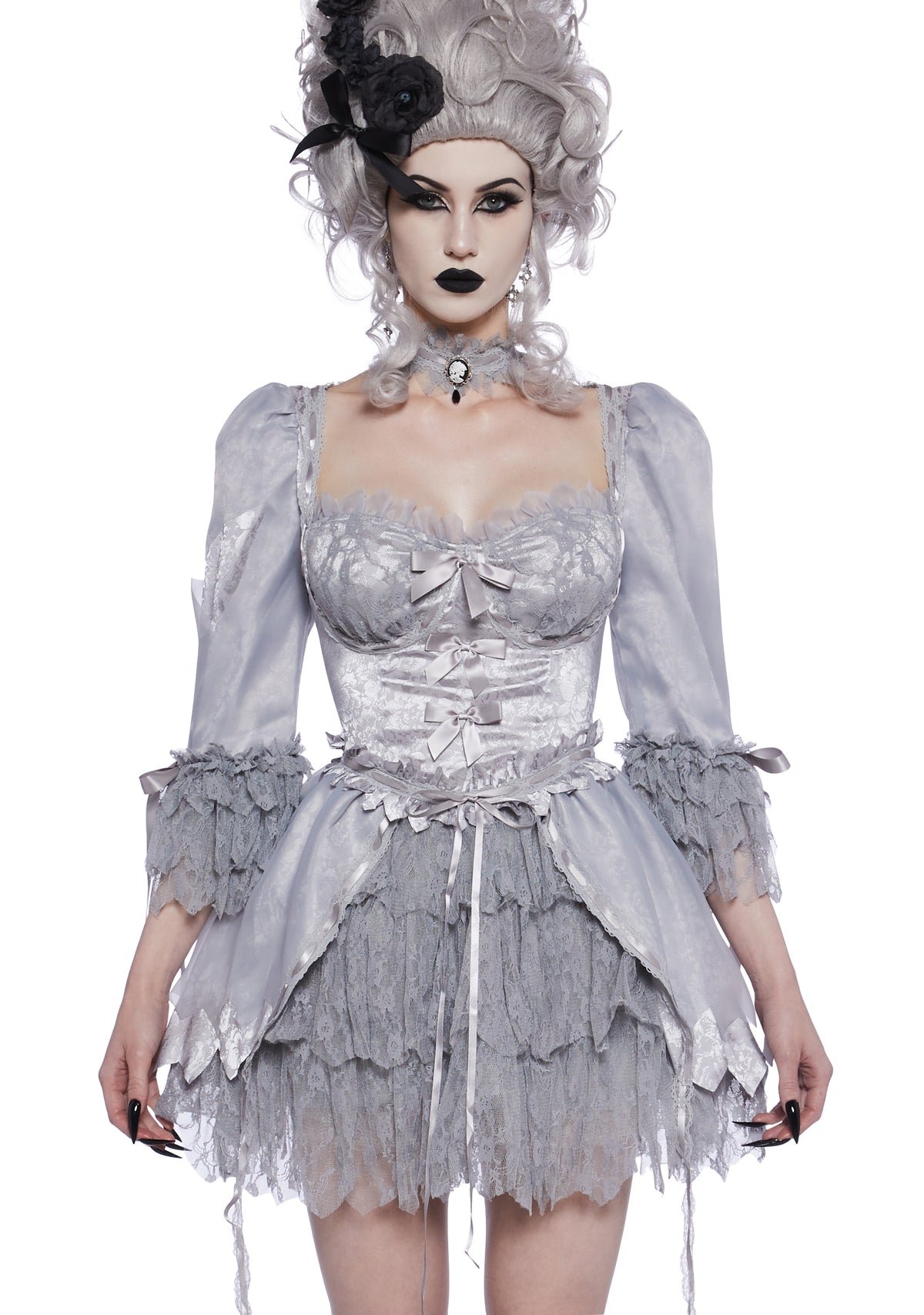 Ghost queen costume with wig